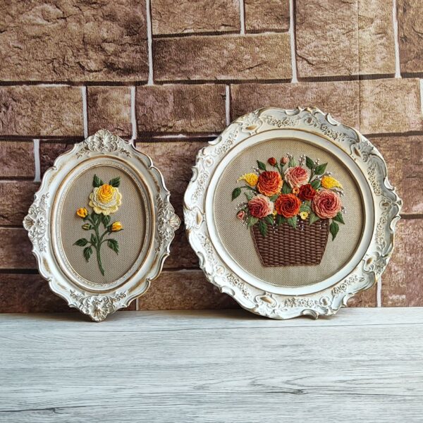 قاب سبد گل + شاخه رز